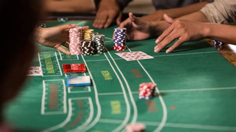 Baccarat Regeln: Spielanleitung und Tipps für Anfänger.